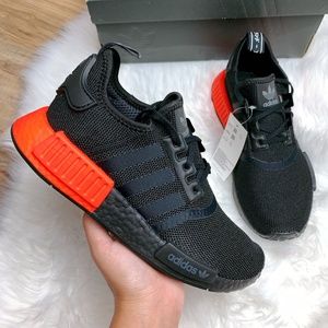 adidas nmd r1 black solar red